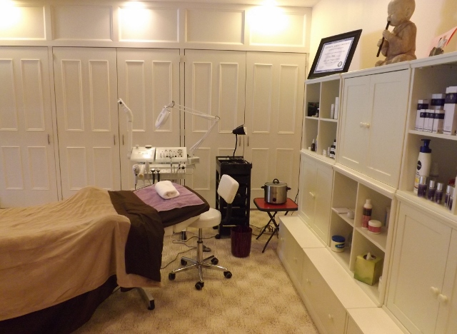 Derma-Science Skin Clinic Treatment Room