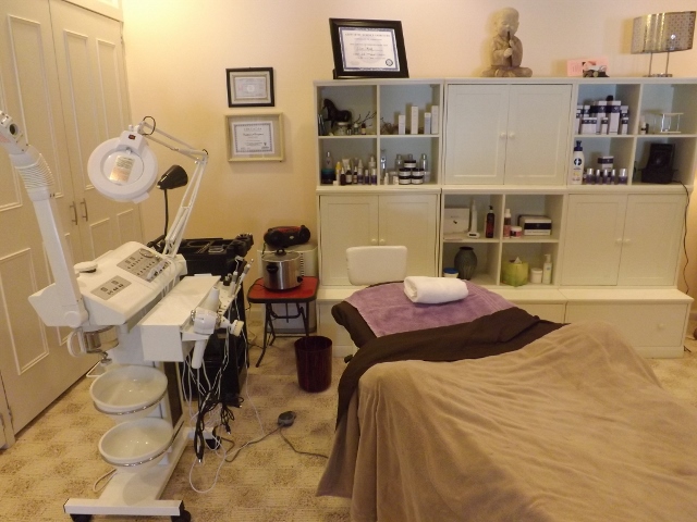 Derma-Science Skin Clinic Treatment Room Photos